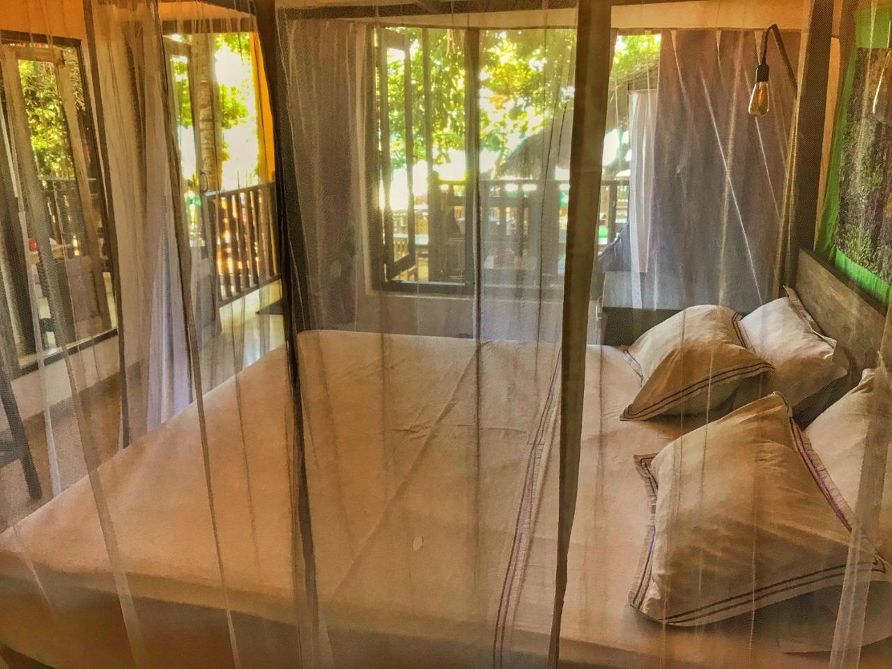 Gecko Restaurant & Rooms Arugam Bay Εξωτερικό φωτογραφία